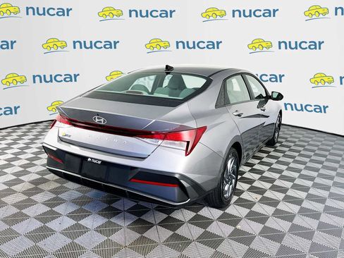 Used 2024 Hyundai Elantra SEL image 7