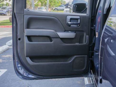 Used 2018 Chevrolet Silverado 1500 LTZ Z71 w/ Centennial Edition AWD/4WD image 38