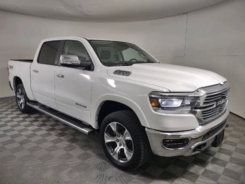 Used 2022 RAM 1500 Laramie AWD/4WD image 1