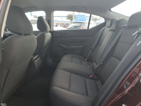 Used 2023 Nissan Altima 2.5 SV image 16