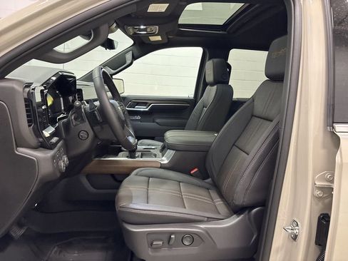 New 2026 Chevrolet Silverado 1500 High Country AWD/4WD image 17