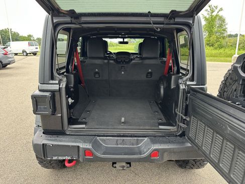 Used 2020 Jeep Wrangler Unlimited Rubicon w/ Quick Order Package 28Y Recon AWD/4WD image 3
