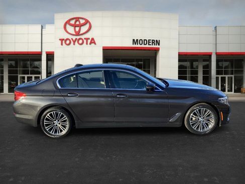 Used 2017 BMW 530i 530i image 4