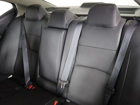 Used 2023 Nissan Altima 2.0 SR FWD image 33