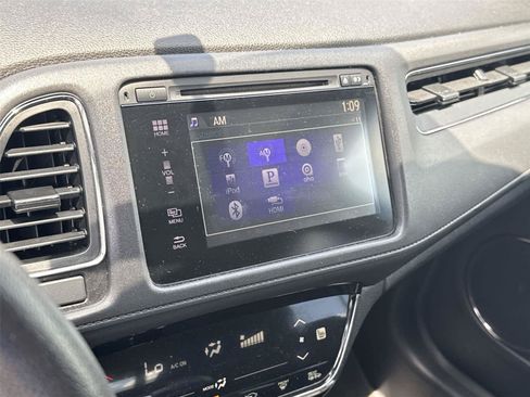 Used 2018 Honda HR-V EX image 24