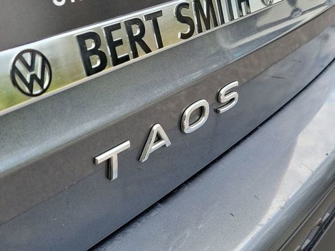 Used 2023 Volkswagen Taos S FWD image 5