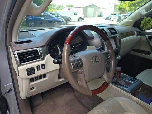 Used 2012 Lexus GX 460 w/ Comfort Plus Pkg AWD/4WD image 14