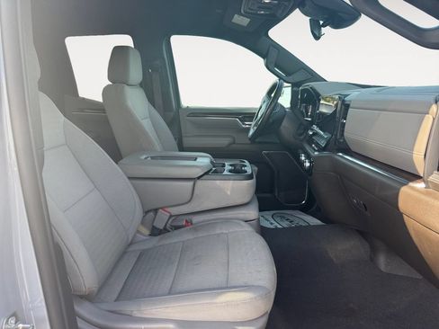Used 2024 GMC Sierra 1500 SLE w/ Preferred Package AWD/4WD image 15