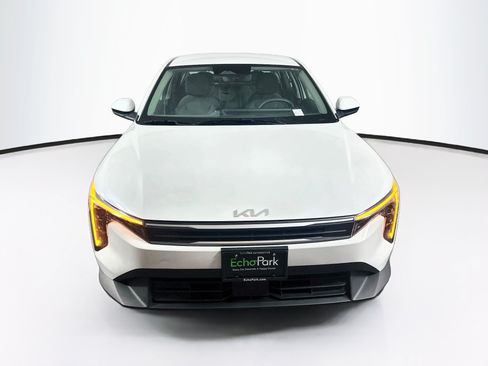 Used 2025 Kia K4 FWD image 2