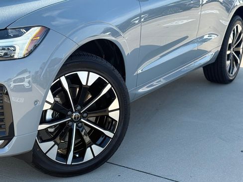 New 2026 Volvo XC60 B5 Plus w/ Protection Package Premier image 6