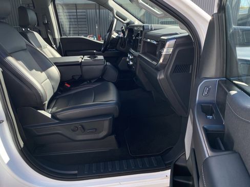 Certified 2025 Ford F350 Lariat w/ Camper Package image 13