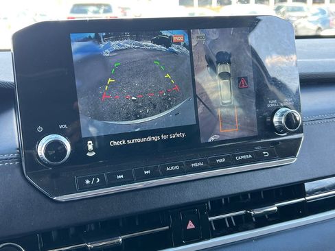 Used 2024 Mitsubishi Outlander SE image 29