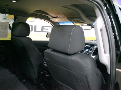 Used 2019 Chevrolet Tahoe LS AWD/4WD image 12