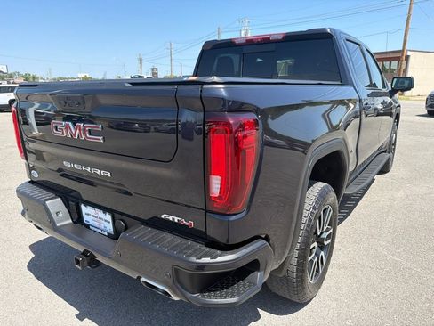 Used 2025 GMC Sierra 1500 AT4 w/ AT4 Premium Package AWD/4WD image 9