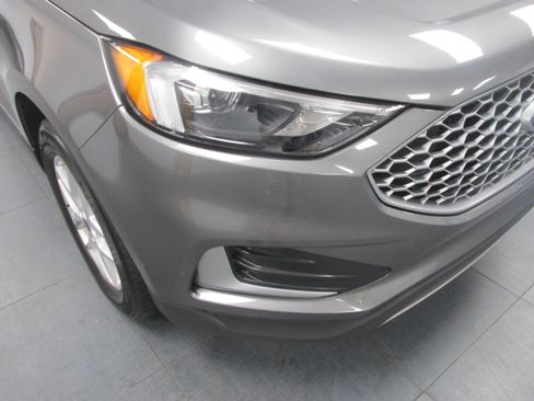 Used 2024 Ford Edge SEL AWD/4WD image 10