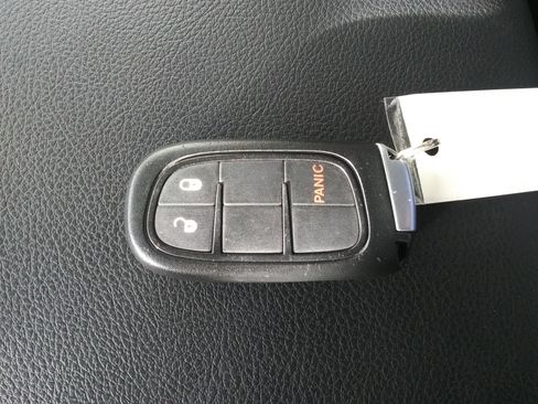 Used 2016 RAM 1500 Laramie w/ Convenience Group image 28