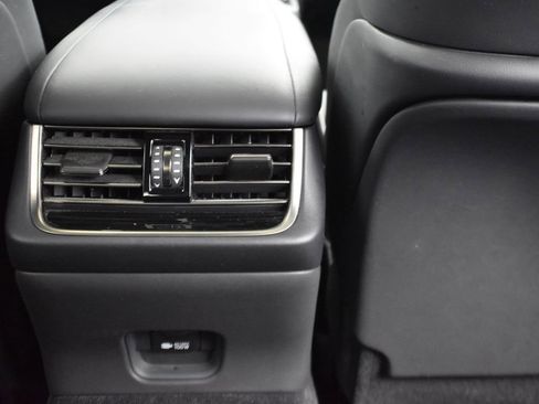 Used 2023 Lexus LS 500h AWD w/ Luxury Package image 18