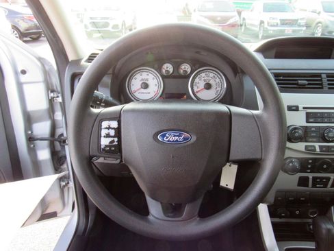 Used 2008 Ford Focus SE image 17