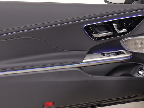 Used 2024 Mercedes-Benz CLE 300 4MATIC Cabriolet image 27