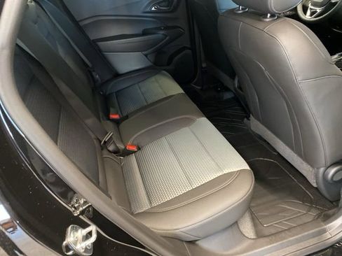 New 2025 Chevrolet Trax LT w/ Driver Confidence Package image 28