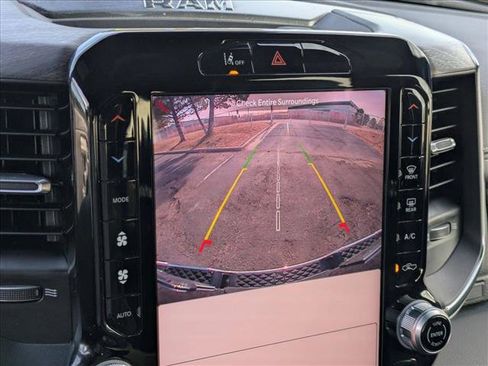 Used 2025 RAM 1500 Laramie image 15