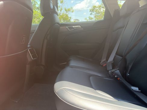 Used 2023 Kia Sportage EX FWD image 24