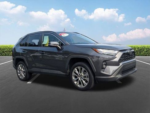 Certified 2022 Toyota RAV4 XLE Premium FWD image 2