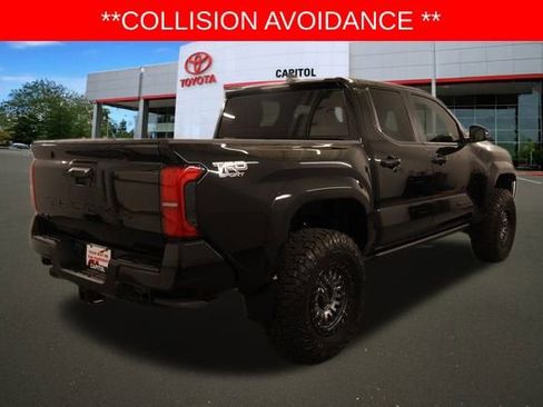Used 2024 Toyota Tacoma TRD Sport image 3
