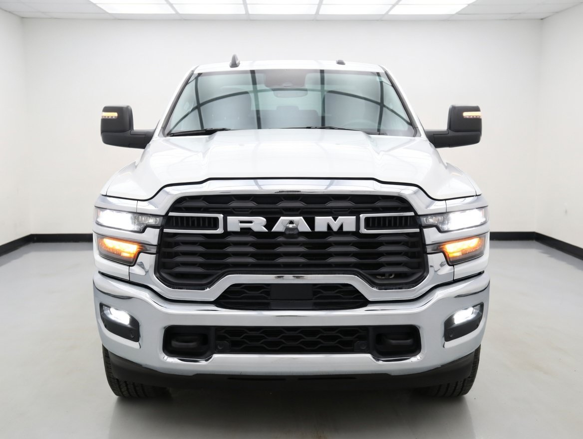 Used 2025 RAM 2500 Big Horn AWD/4WD image 2