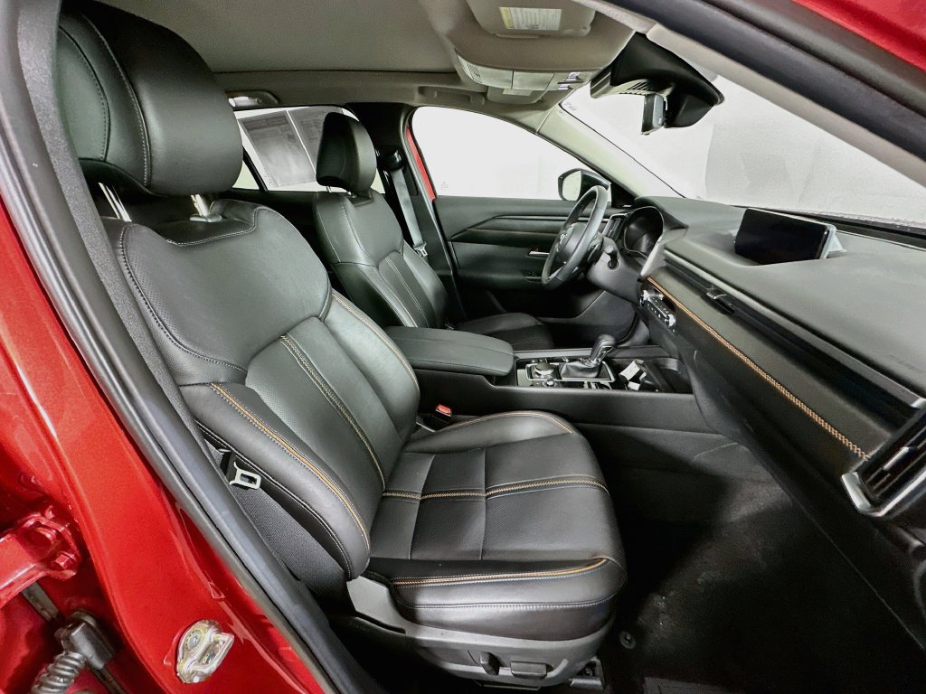 Certified 2025 MAZDA CX-50 2.5 Turbo w/ Premium Plus Pkg AWD/4WD image 37
