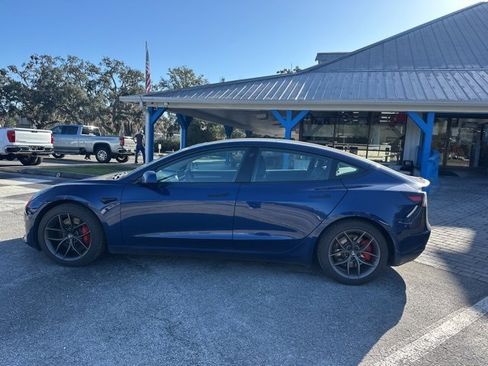 Used 2022 Tesla Model 3 Performance image 2