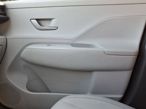 Used 2024 Hyundai Kona SEL w/ Convenience Package image 25