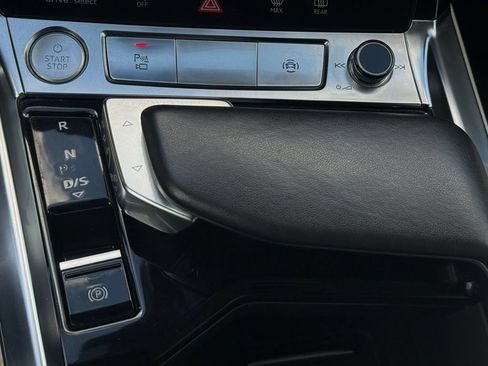 Used 2019 Audi e-tron Premium Plus AWD/4WD image 19