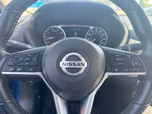 Certified 2023 Nissan Sentra SV FWD image 10