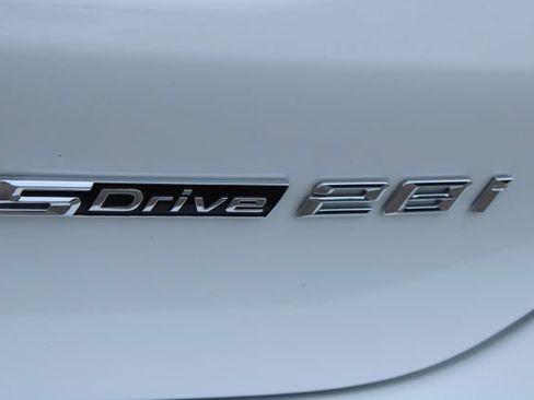 Used 2018 BMW X1 sDrive28i FWD image 6