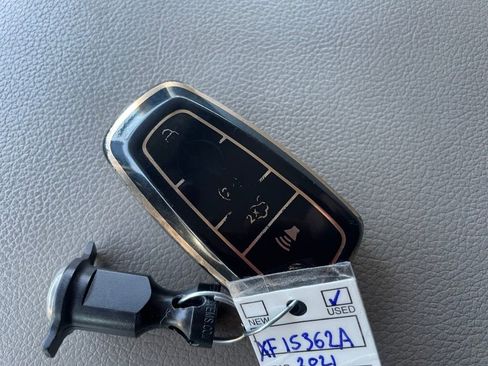 Used 2021 Ford Expedition Max Limited image 19