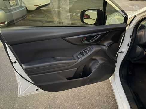 Used 2017 Subaru Impreza 2.0i Premium AWD/4WD image 8