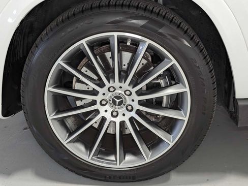 Certified 2026 Mercedes-Benz GLE 580 4MATIC image 3