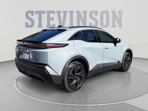 Certified 2026 Toyota C-HR AWD/4WD image 5