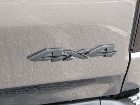 New 2026 RAM 1500 4x4 Crew Cab image 26