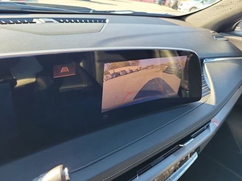 Used 2024 Cadillac XT4 Premium Luxury image 23