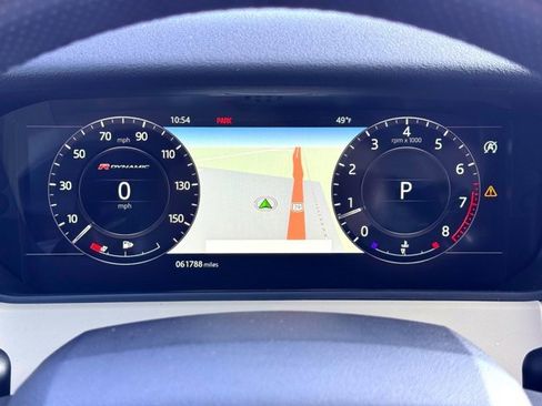 Used 2018 Land Rover Range Rover Velar R-Dynamic SE image 28