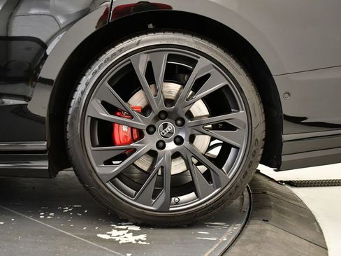 Used 2025 Audi S8 image 13