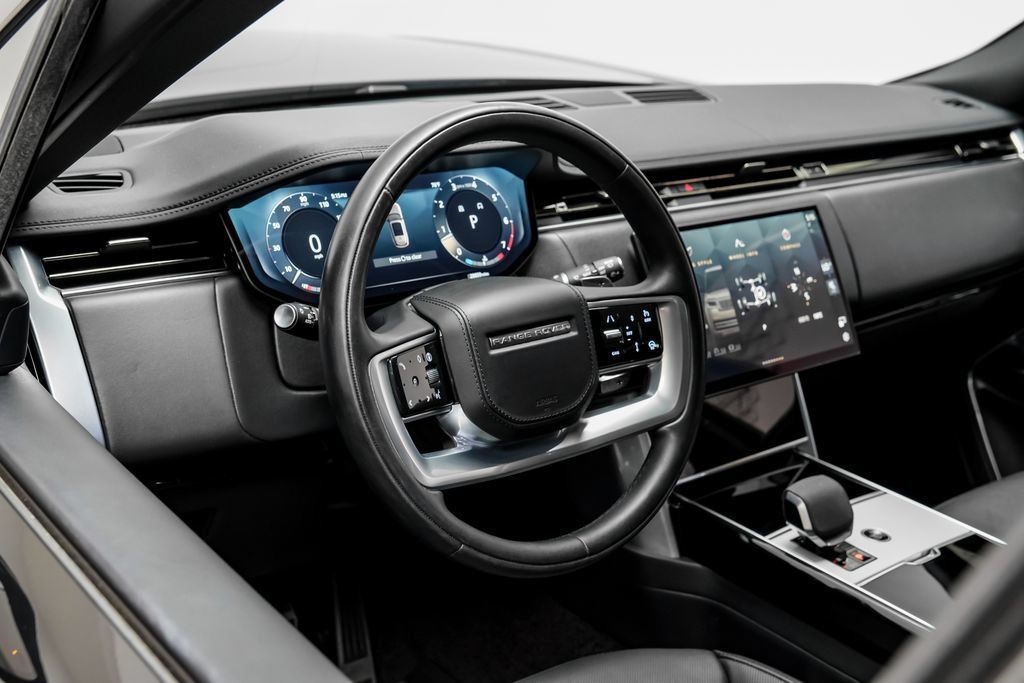 Used 2024 Land Rover Range Rover SE AWD/4WD image 19
