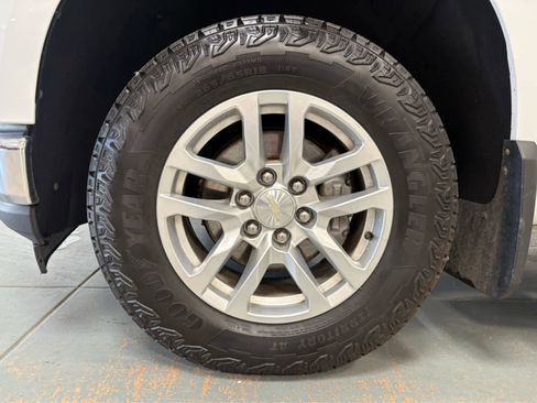 Used 2019 Chevrolet Silverado 1500 LT w/ All-Star Edition AWD/4WD image 11