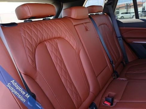 Used 2022 BMW X5 sDrive40i w/ M Sport Package image 13