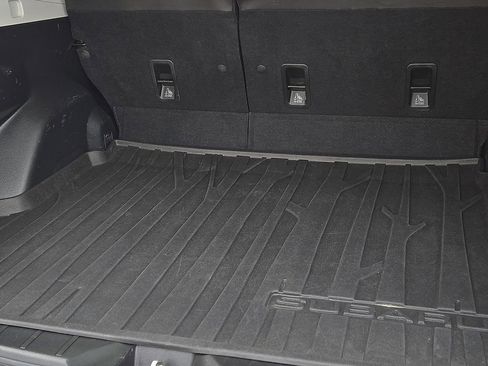 Used 2017 Subaru Forester 2.0XT Touring image 9