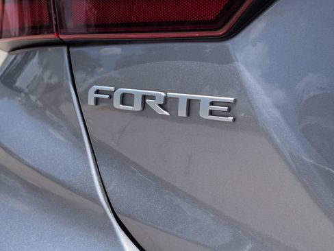 Used 2024 Kia Forte GT-Line FWD image 15