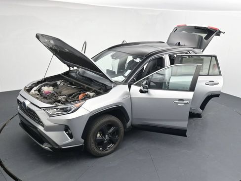 Used 2019 Toyota RAV4 XSE w/ XSE Weather Package AWD/4WD image 26