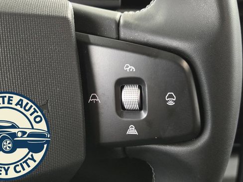 Used 2023 Fisker Ocean Ultra image 18